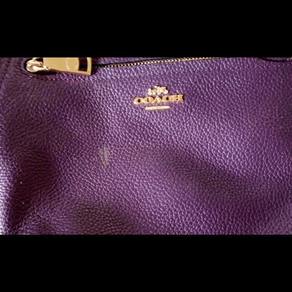 ✨ 3x HP ✨ EUC ✨ Plum Crossbody Coach Bag ✨ - Picture 4 of 15